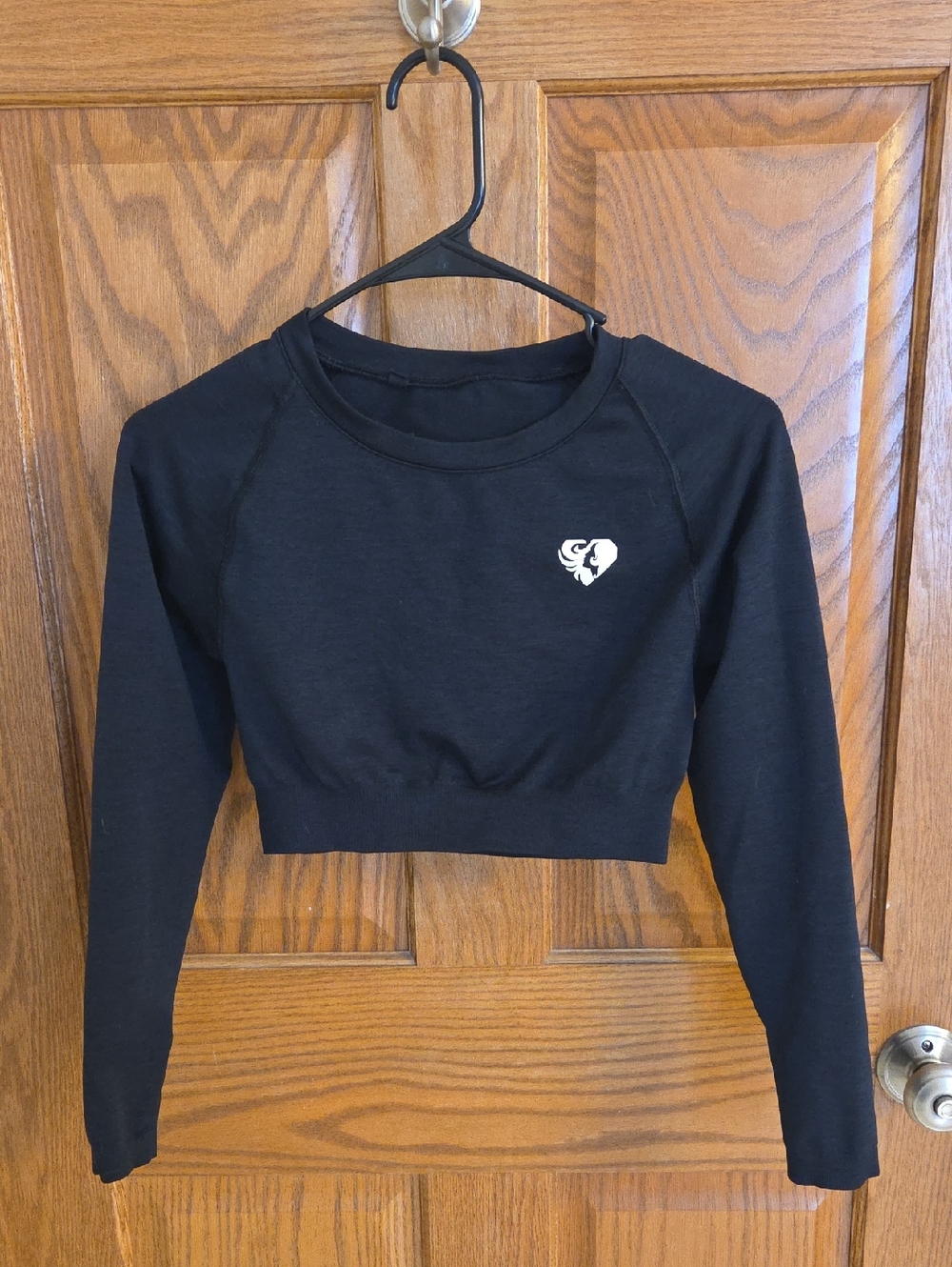 Women's Best Black Cropped Long-Sleeve Top